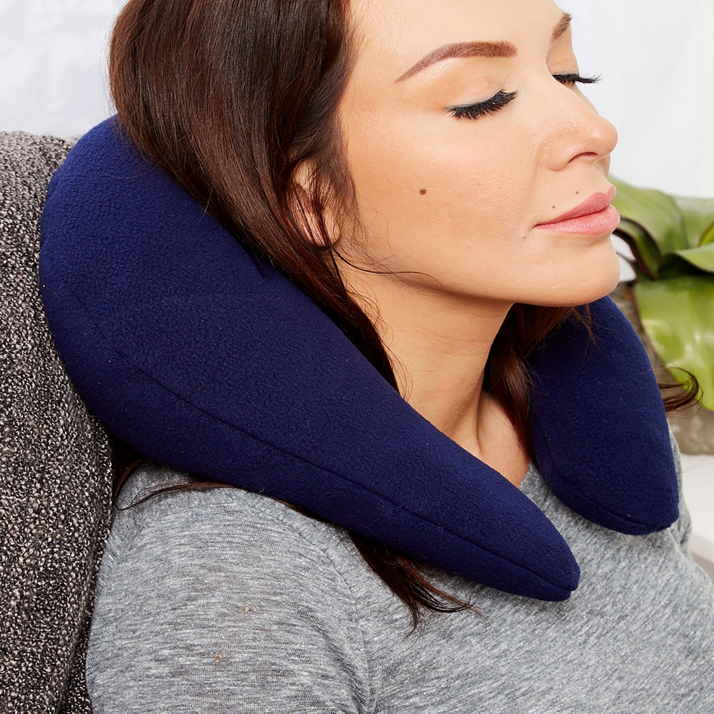 PILLOW, CRESCENT BUCKWHEAT EC HERMEL