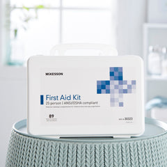 FIRST AID KIT, 25 PERSON PLASTIC CASE