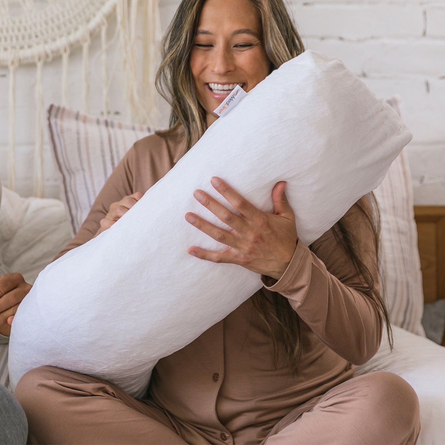 COVER, PATIENT THERAPEUTIC BODY PILLOW WHITE MED/LG