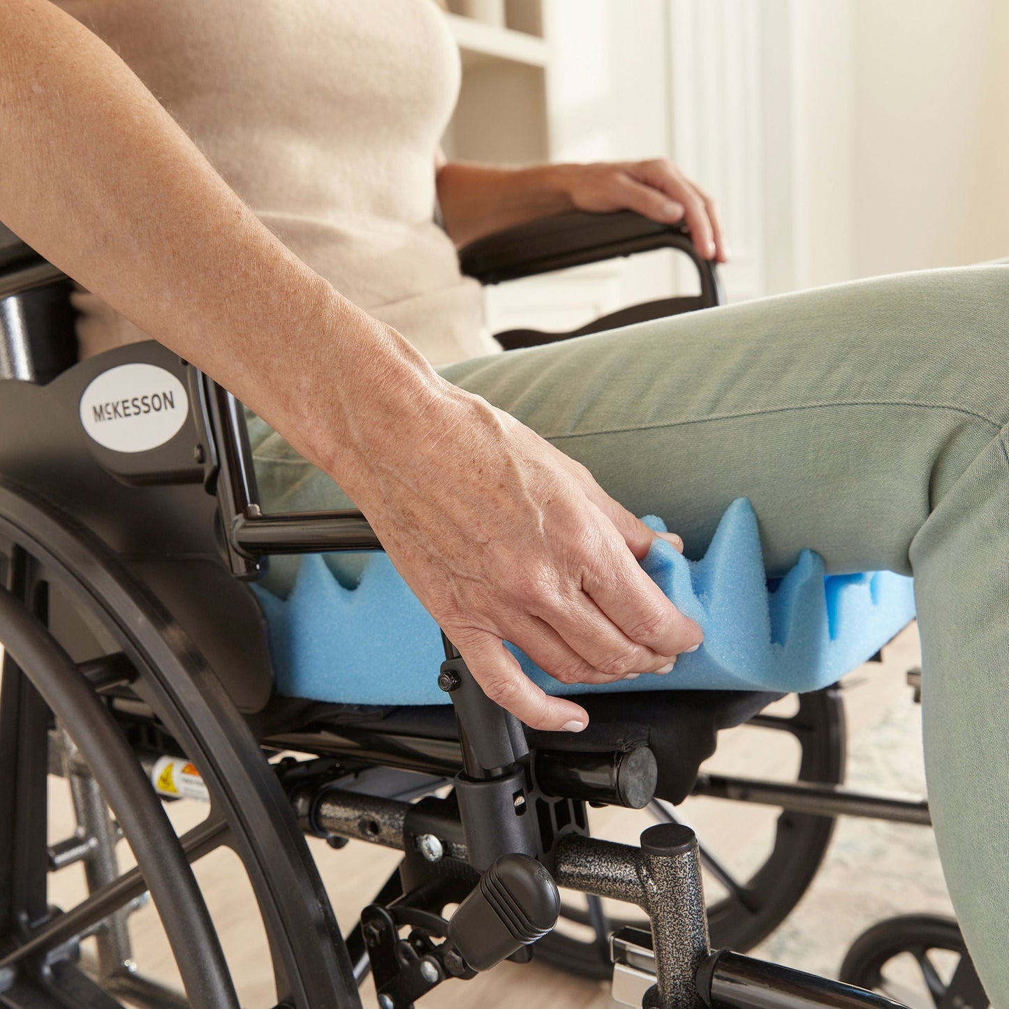 CUSHION, WHEELCHAIR 18X16X3" (18/CS)