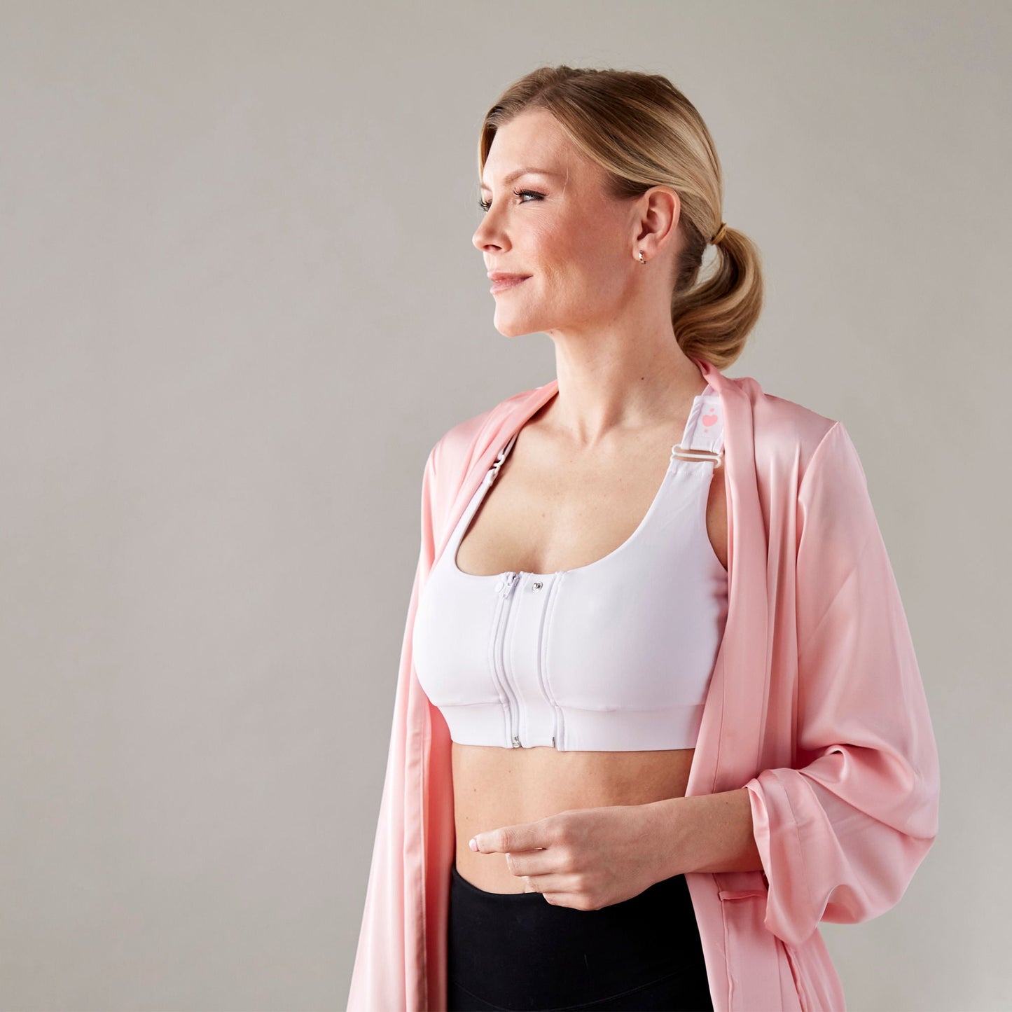 BRA, PST-OP SHIRL W/DBL ZIP FRNT CLSR STRAP WHT XLG (36/CS)