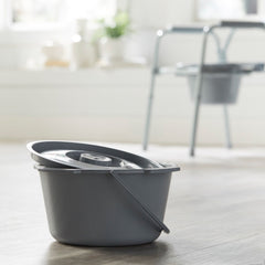 BUCKET, COMMODE W/PLAS HANDLE & CYR 7.5QT (12/CS)