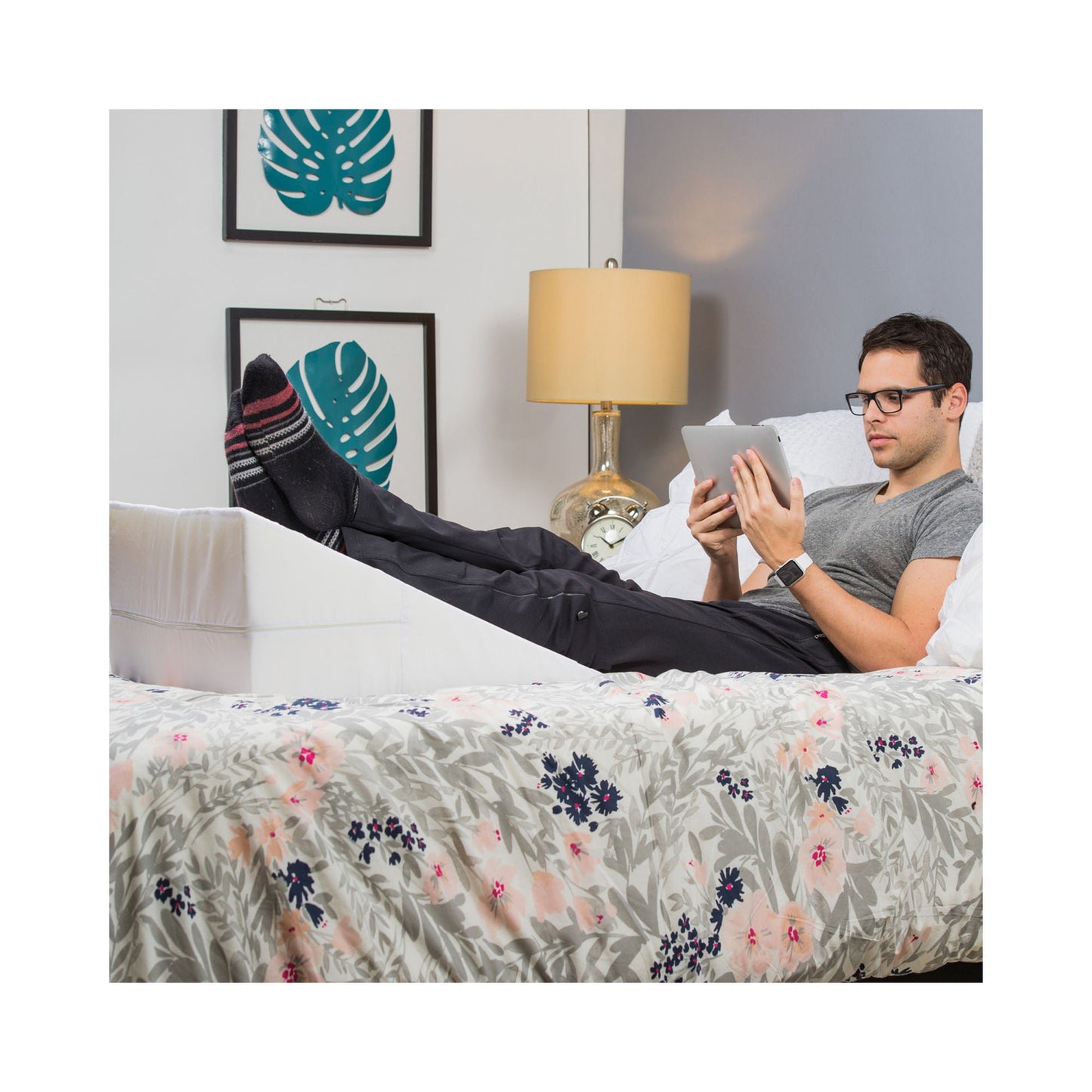 WEDGE, BED 10X24X24 WHT