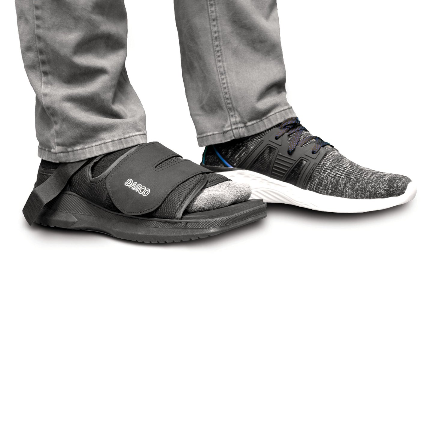 SHOE, MED-SURG SQ TOE BLK WOMENS MED (36/CS)