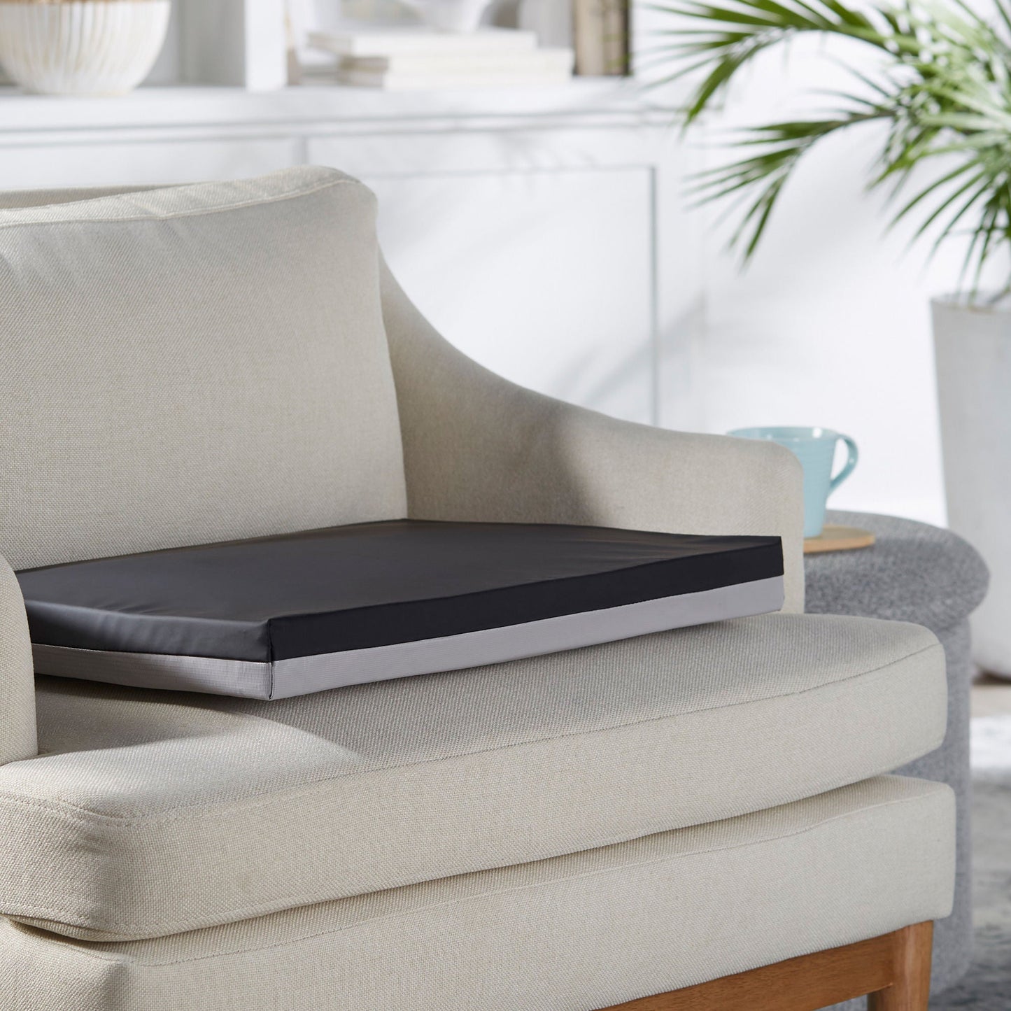CUSHION, SEAT PROTEKT GEL 20"X16"X2" (4/CS)