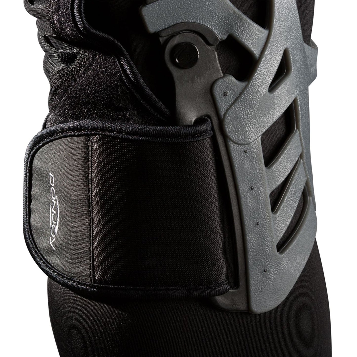 KNEE BRACE, REACTION BLK/BLU 3XLG