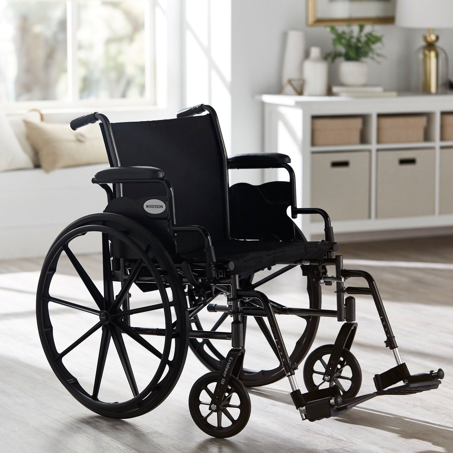 WHEELCHAIR, LTWT DDA SF 20" 300LBS