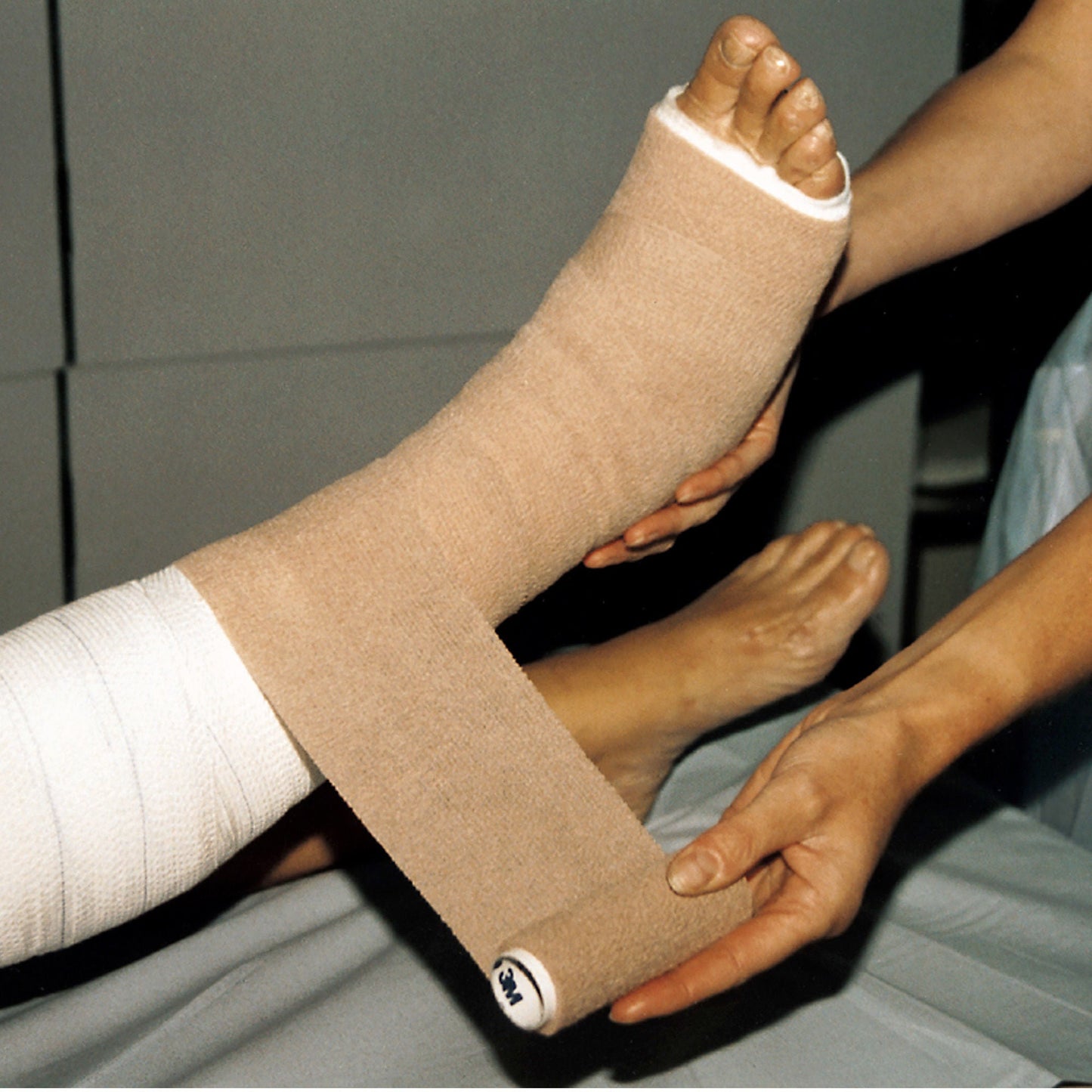 BANDAGE, COBAN ELAS TAN 6"X5YDS (12/BX) 3M